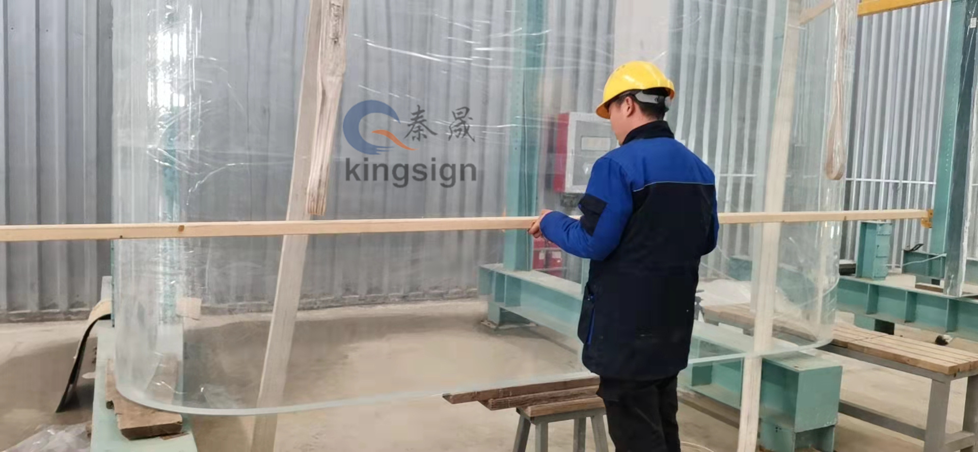 Perkenalkan karakteristik produk akrilik secara detail